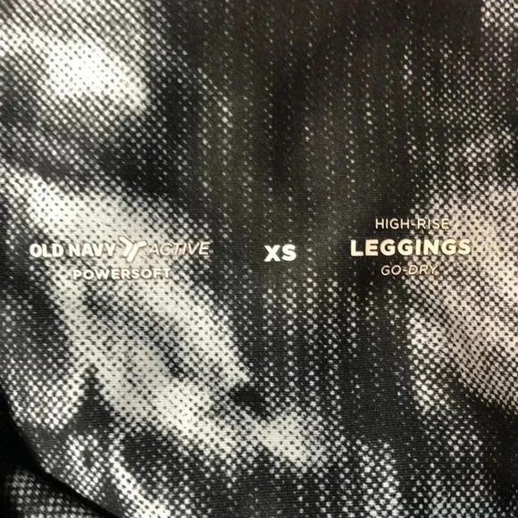 OLD NAVY Active Powersoft High-Rise Go-Dry Leggings - Picture 9 of 10